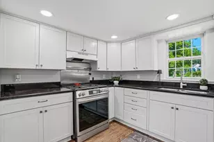 5 Pleasant St, Upton, MA 01568 - Photo 5