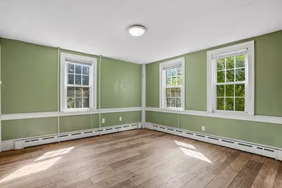 5 Pleasant St, Upton, MA 01568 - Photo 13