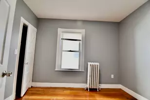 21 Treadway Rd, Boston, MA 02125 - Photo 9