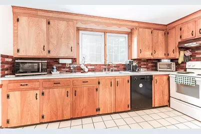 36 Cynthia Road, Seekonk, MA 02771 - Photo 7