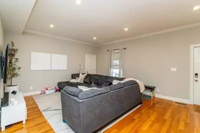 189 Shirley St #1, Winthrop, MA 02152 - Photo 5