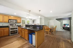 41 Jordan Rd, Franklin, MA 02038 - Photo 3