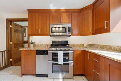 30 Parker Road, Dracut, MA 01826 - Photo 9