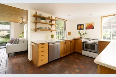 19 Gray Gardens East, Cambridge, MA 02138 - Photo 9