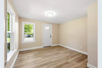 68 Fairview Street, Ludlow, MA 01056 - Photo 5
