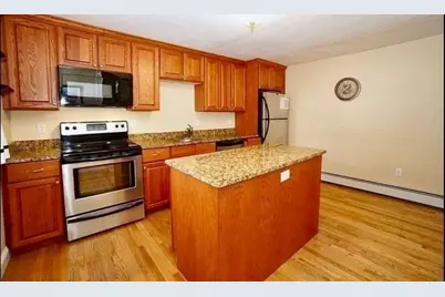 4R Chapel St #A, Norwood, MA 02062 - Photo 3