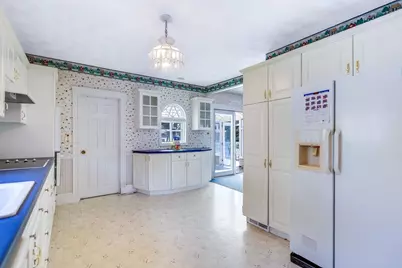 24 Hawthorne Street, Haverhill, MA 01835 - Photo 13