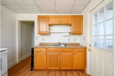 67 Pleasant St, Weymouth, MA 02190 - Photo 21