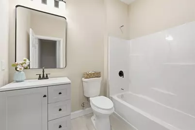 330 Leicester St, Auburn, MA 01501 - Photo 23