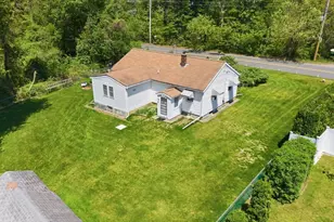 1638 Braley Rd, New Bedford, MA 02745 - Photo 13