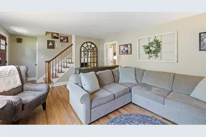 67 Thurston Ave, Northbridge, MA 01588 - Photo 7