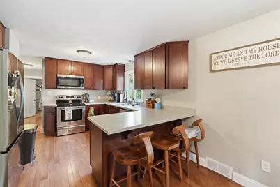 67 Thurston Ave, Northbridge, MA 01588 - Photo 9