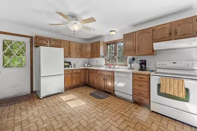 110B High Street, Upton, MA 01568 - Photo 11