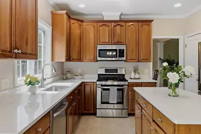21 Seaver Farm Ln, Grafton, MA 01560 - Photo 15