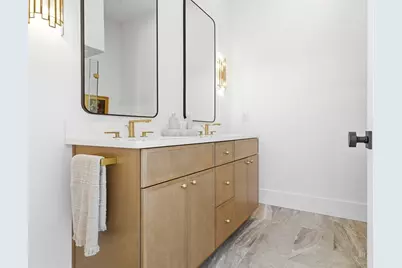 4471 Washington St #8, Boston, MA 02131 - Photo 19