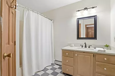25 Thomas Pl, Leominster, MA 01453 - Photo 21