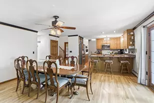 25 Thomas Pl, Leominster, MA 01453 - Photo 7
