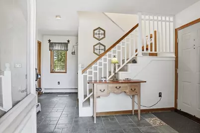 25 Thomas Pl, Leominster, MA 01453 - Photo 15