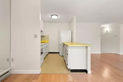 235 Winthrop St #2205, Medford, MA 02155 - Photo 13