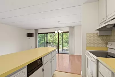 235 Winthrop St #2205, Medford, MA 02155 - Photo 15