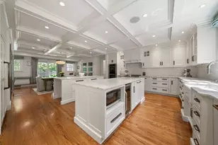 25 Kenilworth Rd, Wellesley, MA 02482 - Photo 11