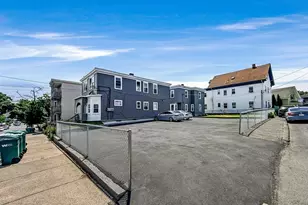 17-19 Acorn St, Lynn, MA 01902 - Photo 5