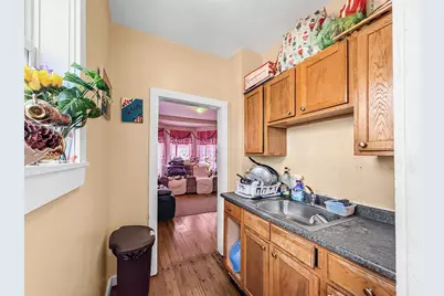 17-19 Acorn St, Lynn, MA 01902 - Photo 9