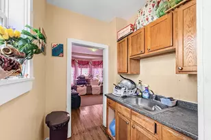 17-19 Acorn St, Lynn, MA 01902 - Photo 9