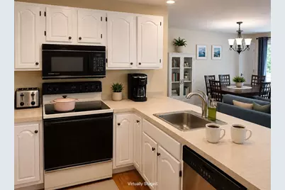 4 Minuteman Dr #A, Bedford, MA 01730 - Photo 3