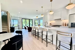 142 Metropolitan, Boston, MA 02131 - Photo 3