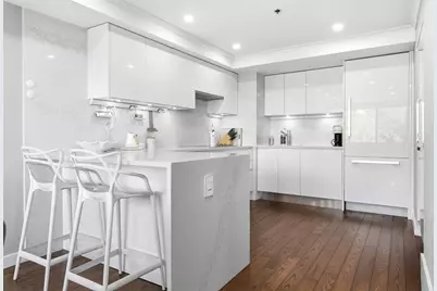 250 Hammond Pond Pkwy #716S, Newton, MA 02467 - Photo 3