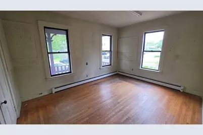 40 Marion, Chicopee, MA 01013 - Photo 15