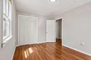 318 High St, Lowell, MA 01852 - Photo 5