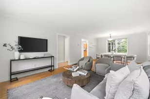34 Pine St, Newton, MA 02456 - Photo 3