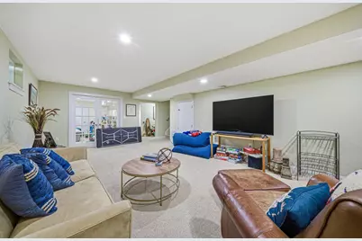 201 Boston Post Rd, Wayland, MA 01778 - Photo 25