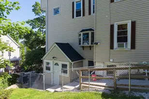61 Rodney St, Worcester, MA 01605 - Photo 23
