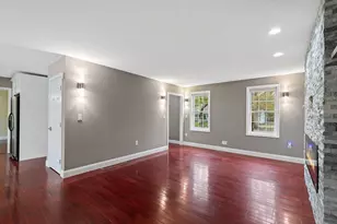85 Pine St, Franklin, MA 02038 - Photo 3