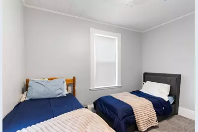 33 Warren St, Peabody, MA 01960 - Photo 11