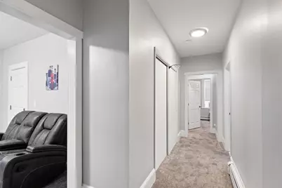 33 Warren St, Peabody, MA 01960 - Photo 9