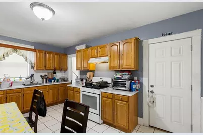 33 Warren St, Peabody, MA 01960 - Photo 19