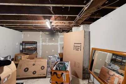 33 Warren St, Peabody, MA 01960 - Photo 25