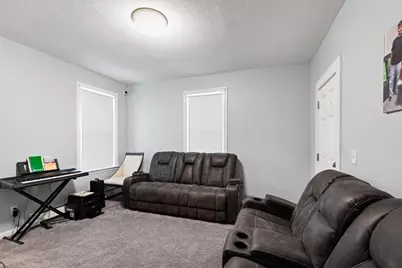 33 Warren St, Peabody, MA 01960 - Photo 7