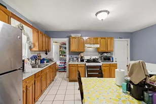 33 Warren St, Peabody, MA 01960 - Photo 19