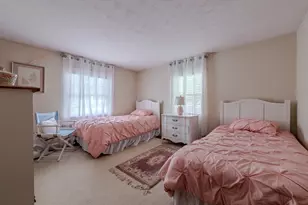 8 Carlson Cir, Boston, MA 02132 - Photo 15
