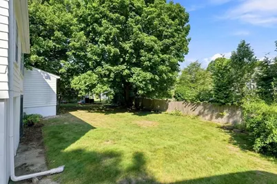 8 Carlson Circle, Boston, MA 02132 - Photo 11