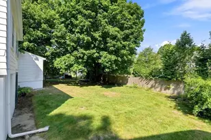 8 Carlson Cir, Boston, MA 02132 - Photo 11