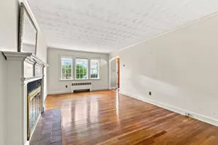 8 Carlson Cir, Boston, MA 02132 - Photo 5