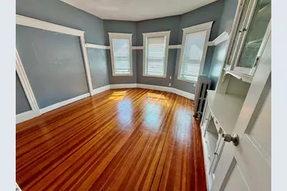 28 Haslet St, Boston, MA 02131 - Photo 5