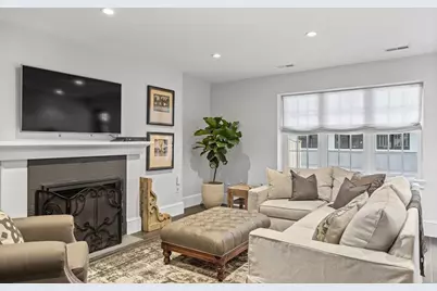 795 E 4th St, Boston, MA 02127 - Photo 27
