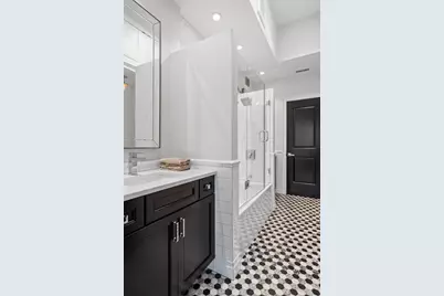 795 E 4th St, Boston, MA 02127 - Photo 23